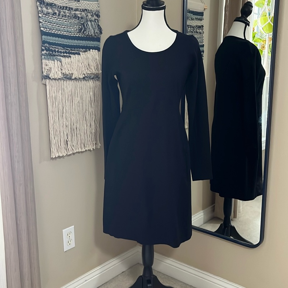 Duluth Trading Company long sleeve knee length dress